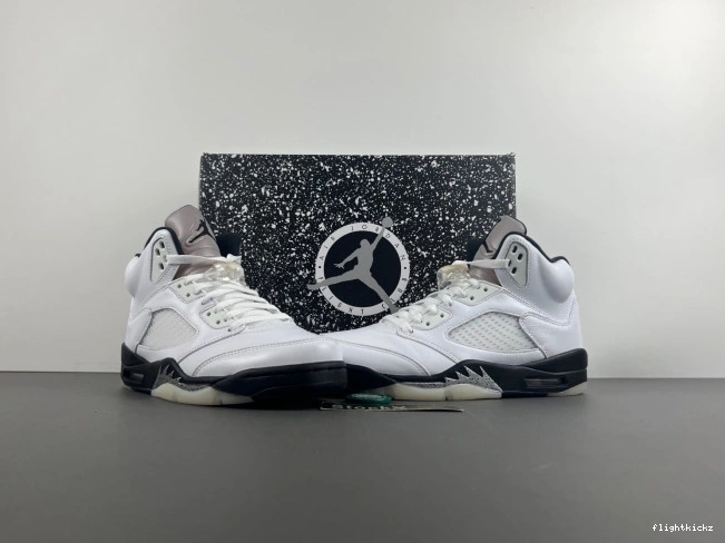 BLACK' AIR RETRO DD0587-110 5 JORDAN 'WHITE 0827